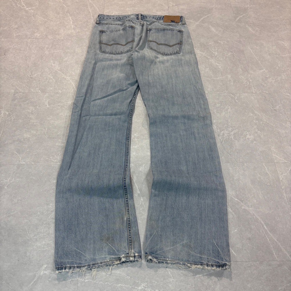 American Eagle Mens Low Rise Bootcut Jeans Light Wash Distressed 30x34